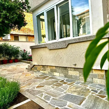 בית הארחה Guestrooms Stoyanovi צ'רנומורץ