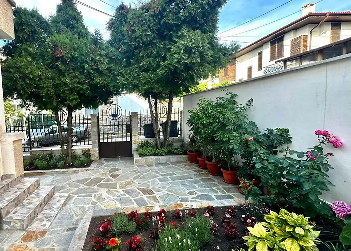 Guestrooms Stoyanovi Casa de hóspedes Chernomorets