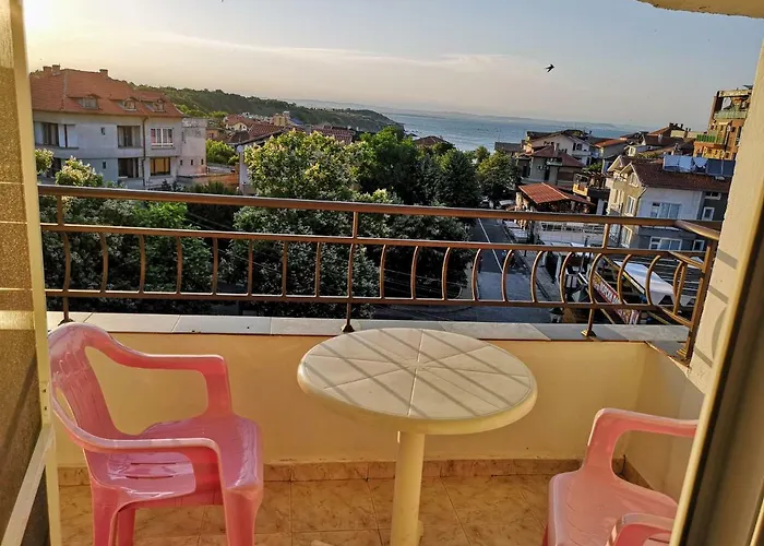 Casa de hóspedes Guestrooms Stoyanovi Chernomorets