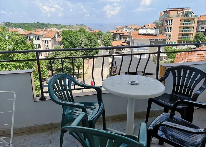 Casa de hóspedes Guestrooms Stoyanovi Chernomorets