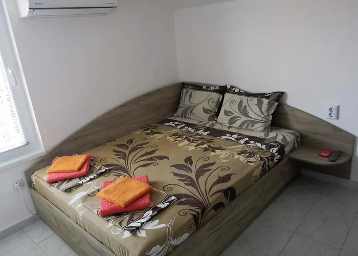 Guestrooms Stoyanovi 3* Chernomorets