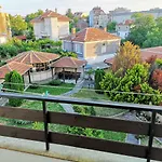 بيت ضيافة Guestrooms Stoyanovi تشيرنوموريتس