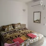 بيت ضيافة Guestrooms Stoyanovi