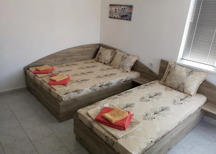 게스트하우스 Guestrooms Stoyanovi